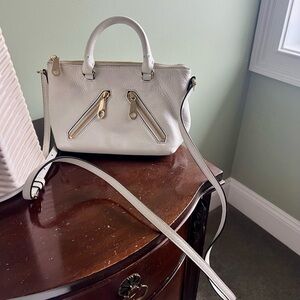 Elegant White Leather Handbag